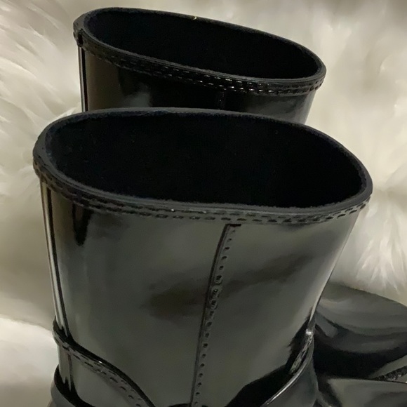 🆕👢MICHAEL KORS ankle 🌧 boot black👢☔️🖤Size 6W - Picture 13 of 13